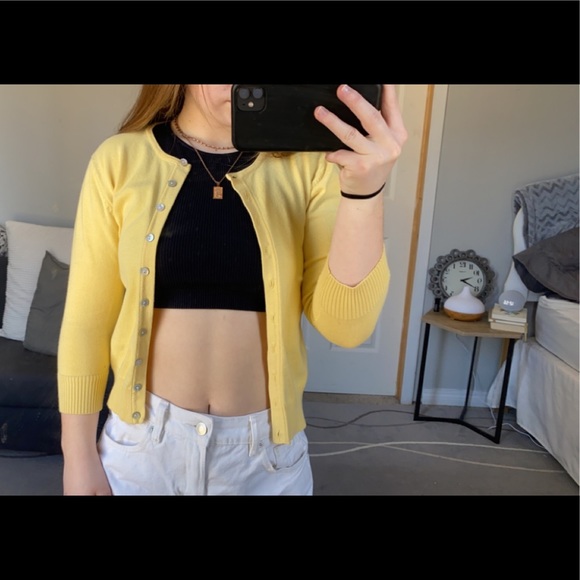 Yellow cropped cardigan - Picture 3 of 11